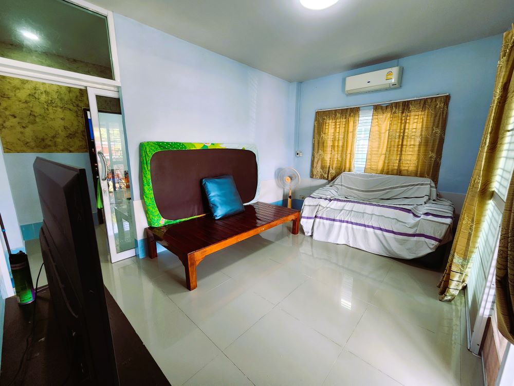 บ้านเดี่ยวสุดคุ้ม! ที่ดินใหญ่ 131 ตร.วา ใกล้ค่ายทหาร บรรยากาศสงบ ปลอดภัย